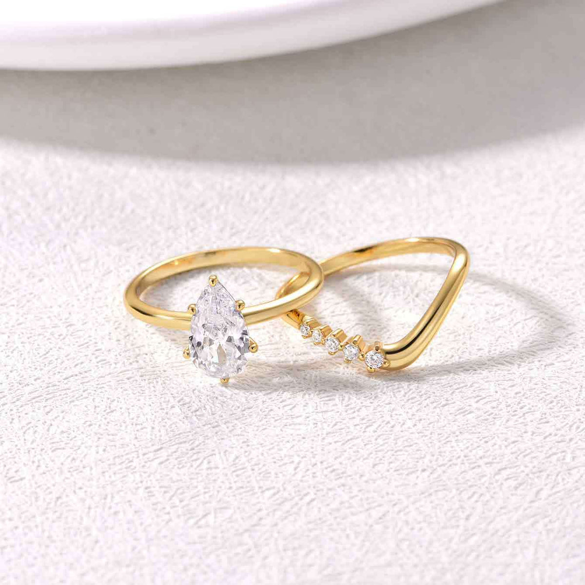 Elegant Pear Cut Moissanite 925 Sterling Silver Ring Set for Women, Curved Matching Band Stackable Ring, White Gold Or Gold Tone Fashion Wedding Promise Party Ring