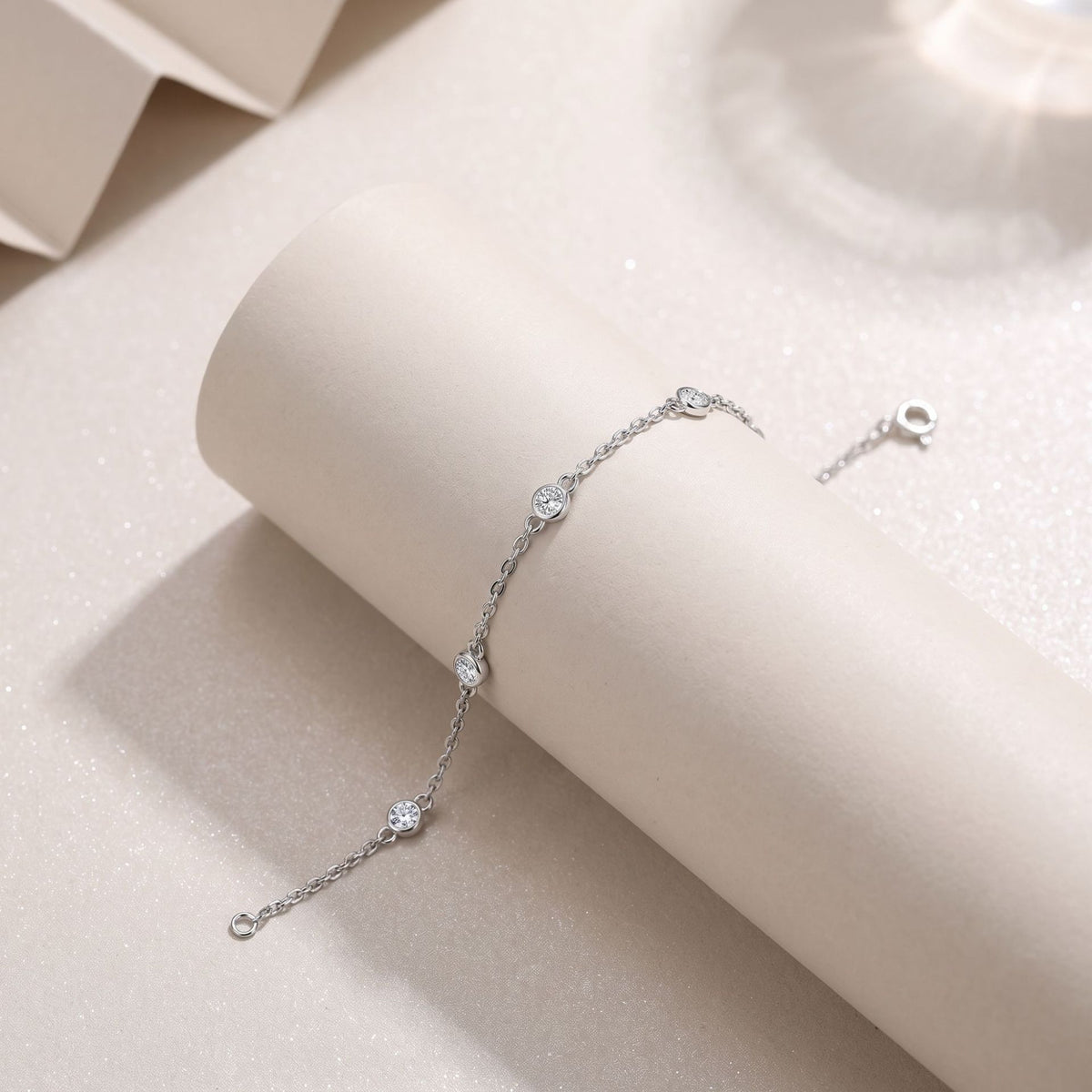 Round Bezel Set Moissanite Silver Chain 925 Sterling Silver Seven Stone Geometric Bracelet