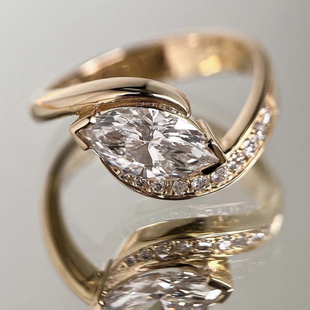 Marquise Cut Vintage-Style High-Quality Moissanite 925 Sterling Silver Ring
