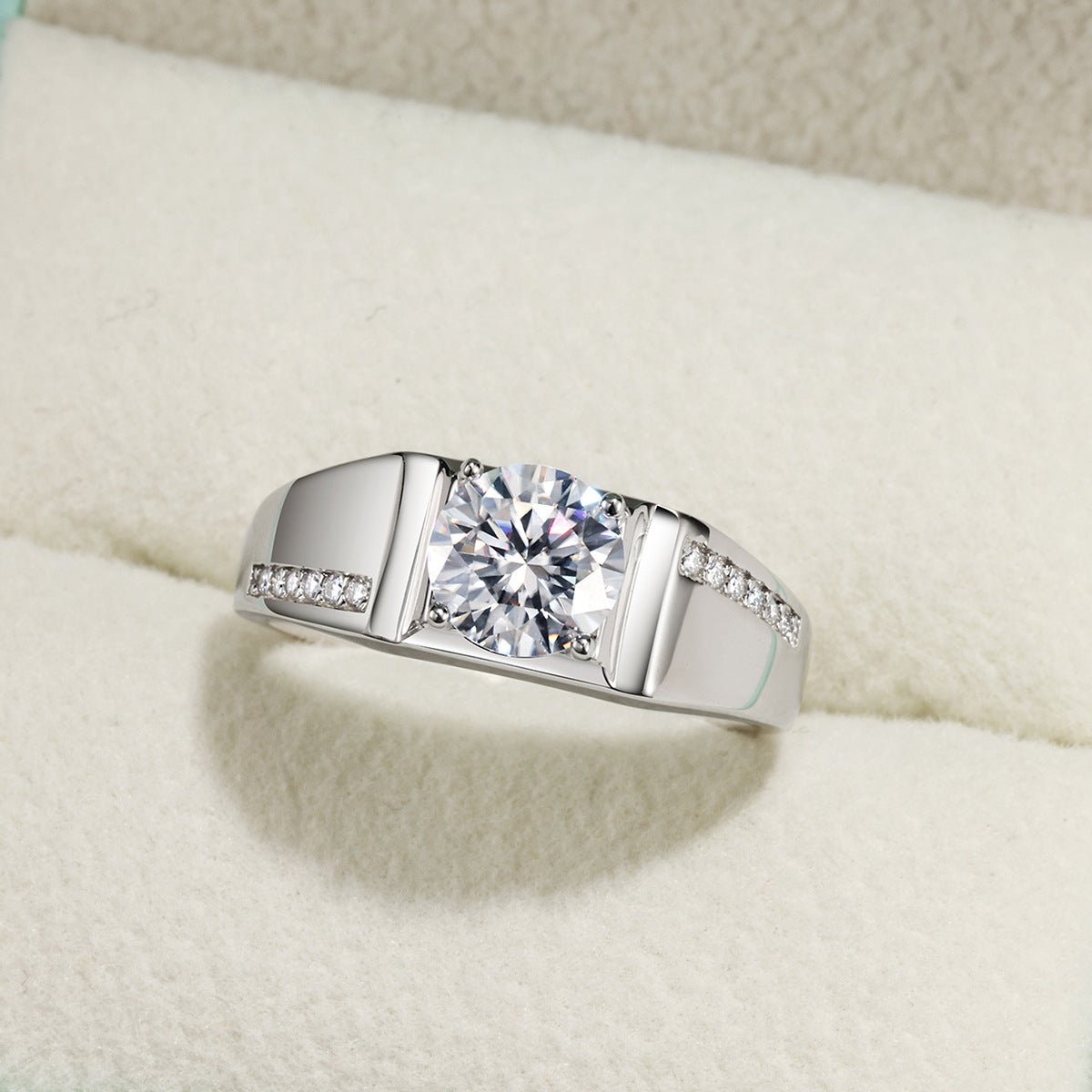 Round Solitaire D Color Center Stone Men's S925 Silver Geometric Band Moissanite Ring
