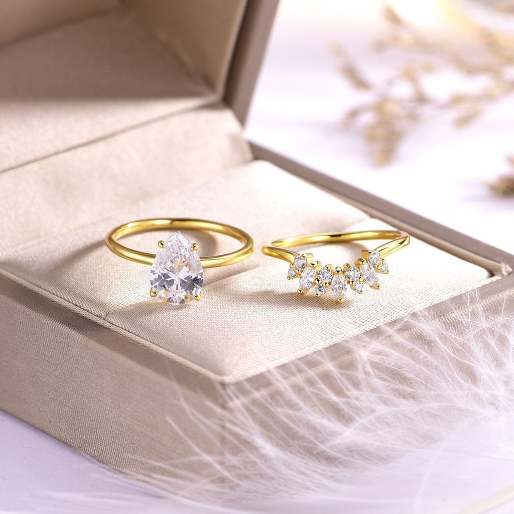 Women’s Striped Design Pear-Shaped Moissanite Two-Piece Stackable Set of 925 Sterling Silver Rings