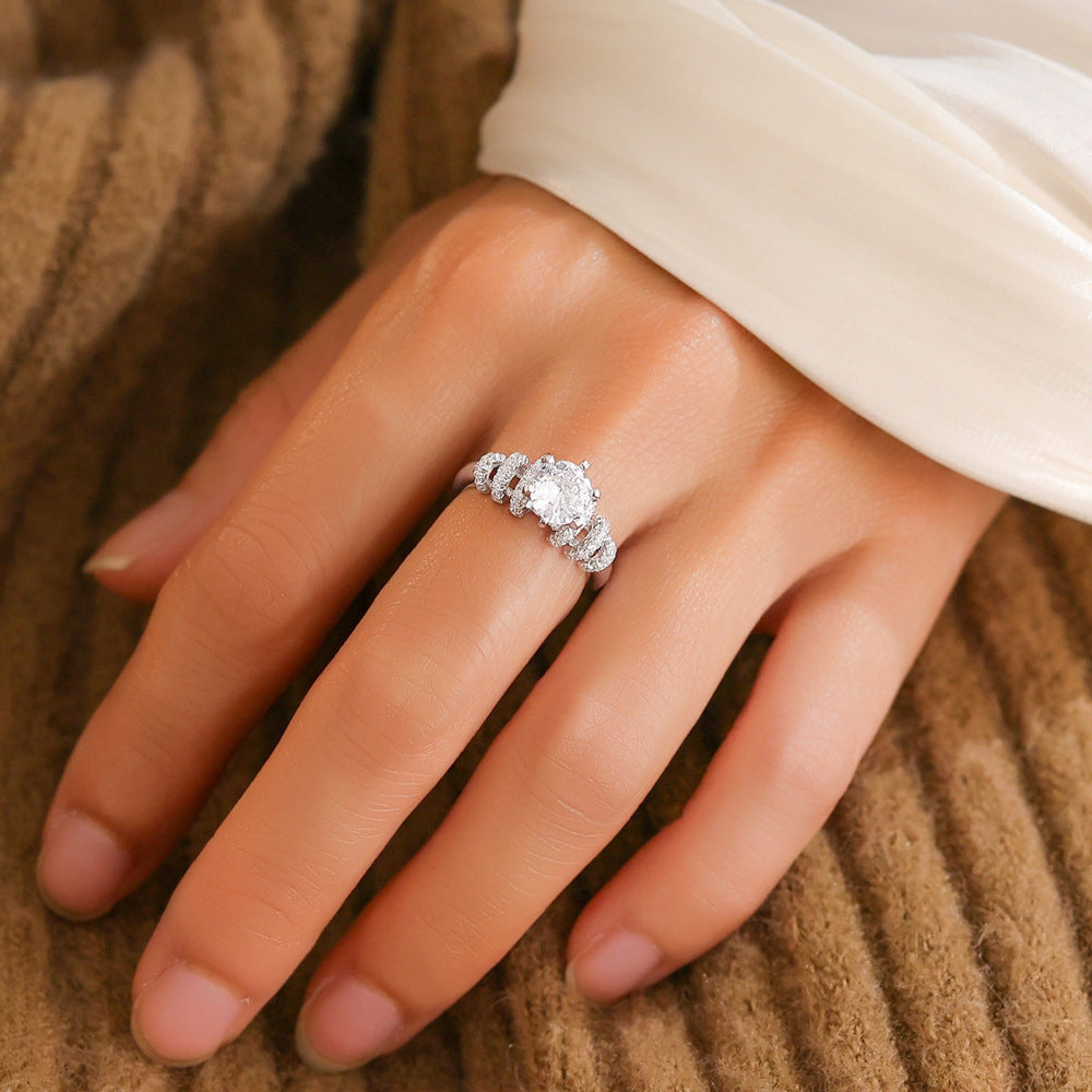 Fashion Round Brilliant Cut Moissanite Cubic Zirconia 925 Sterling Silver Ring