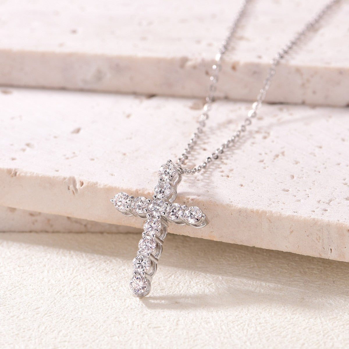 Round Moissanite 925 Sterling Silver Religious Cross Pendant Necklace