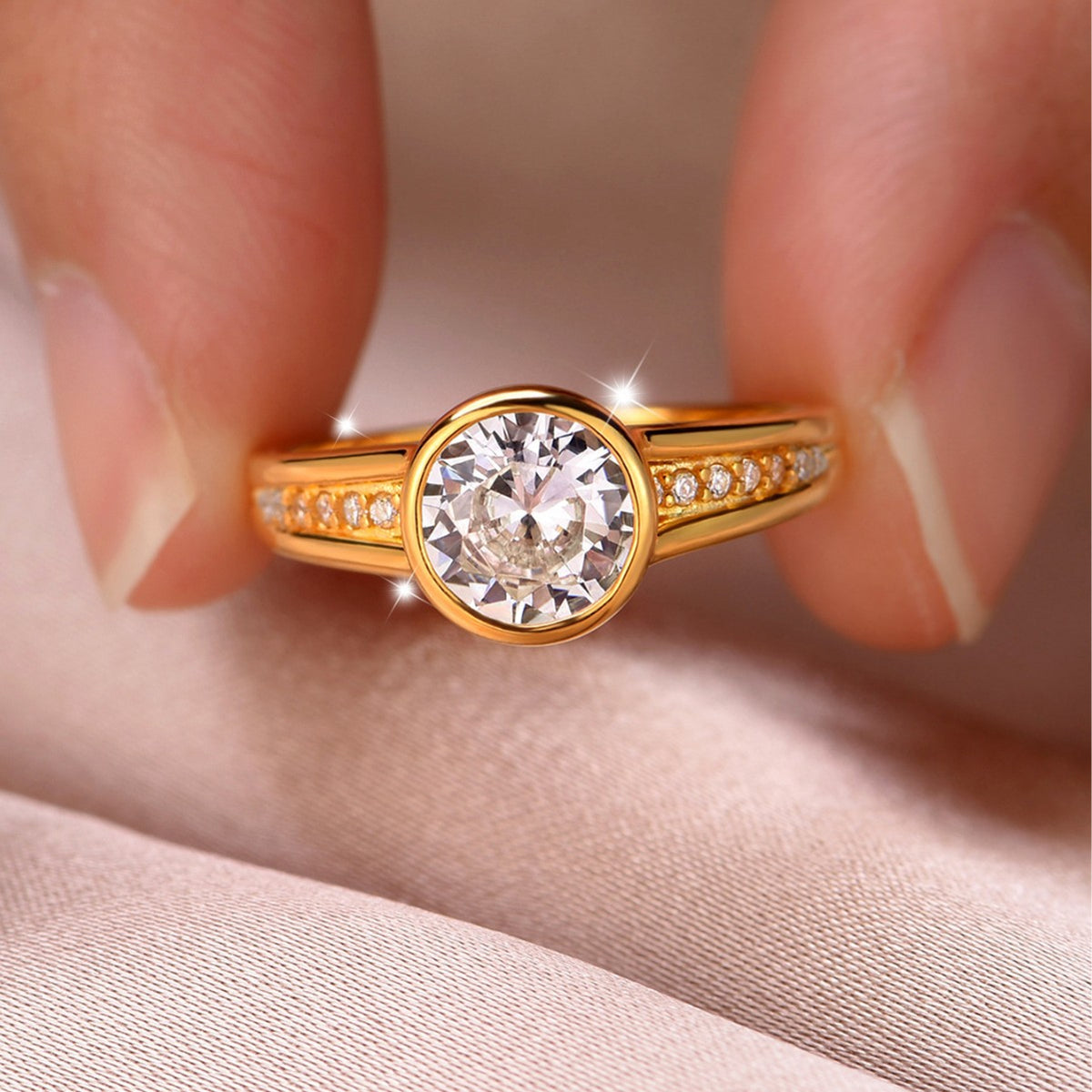Round Bezel Set Moissanite 925 Sterling Silver Elegant Fashion Ring