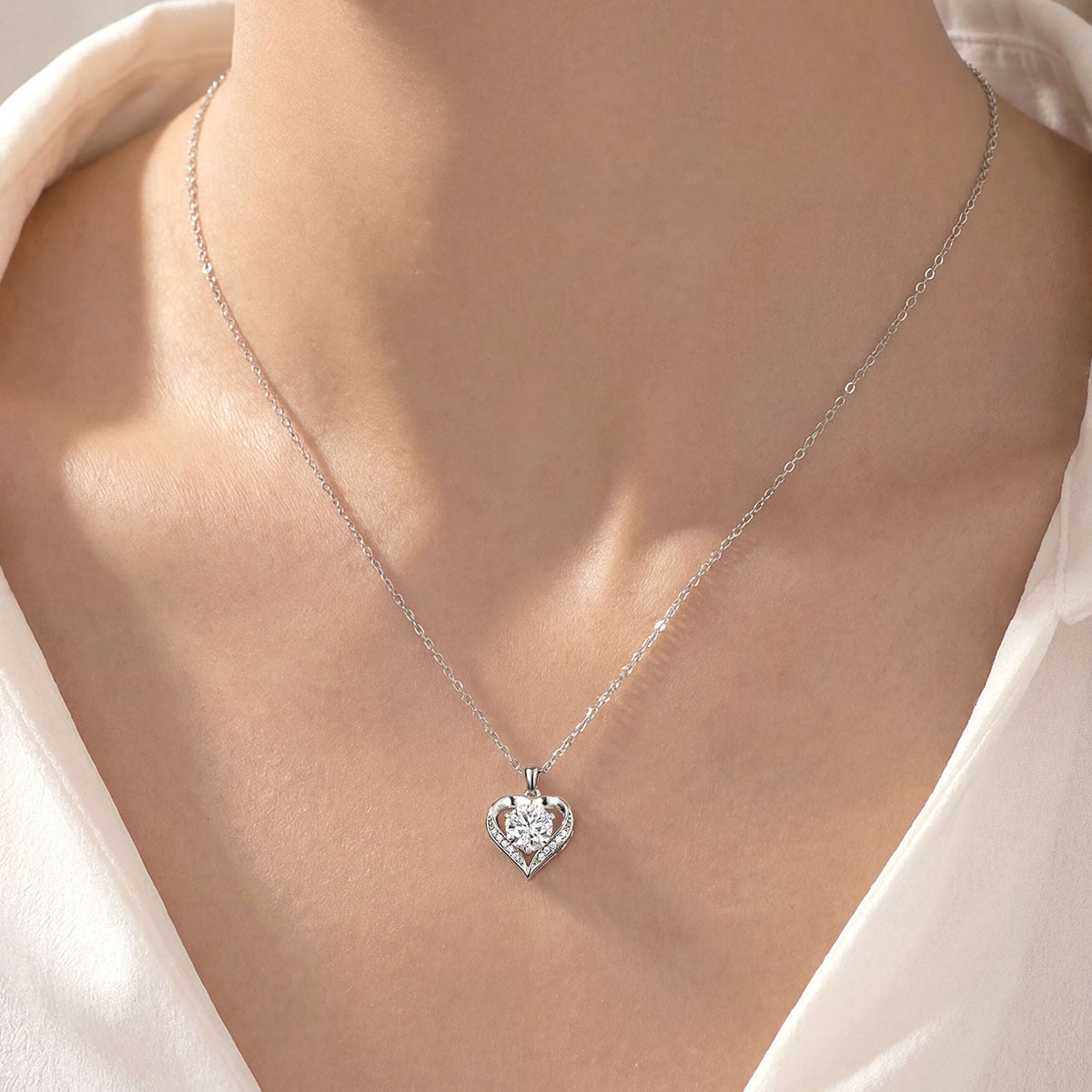 Heart Shape Moissanite Necklace Silver Color 925 Sterling Silver Openwork Heart Pendant Necklace